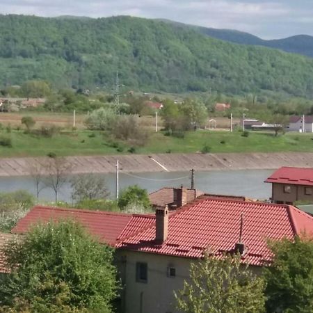 Apartament Cu 2 Camere Călimăneşti Exterior foto