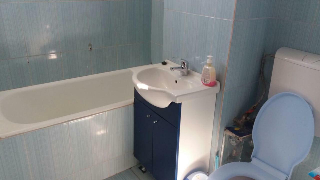 Apartament Cu 2 Camere Călimăneşti Exterior foto